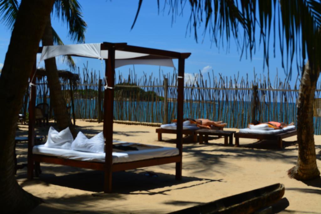 Cocovilla Boutique Resort Bentota Bagian luar foto