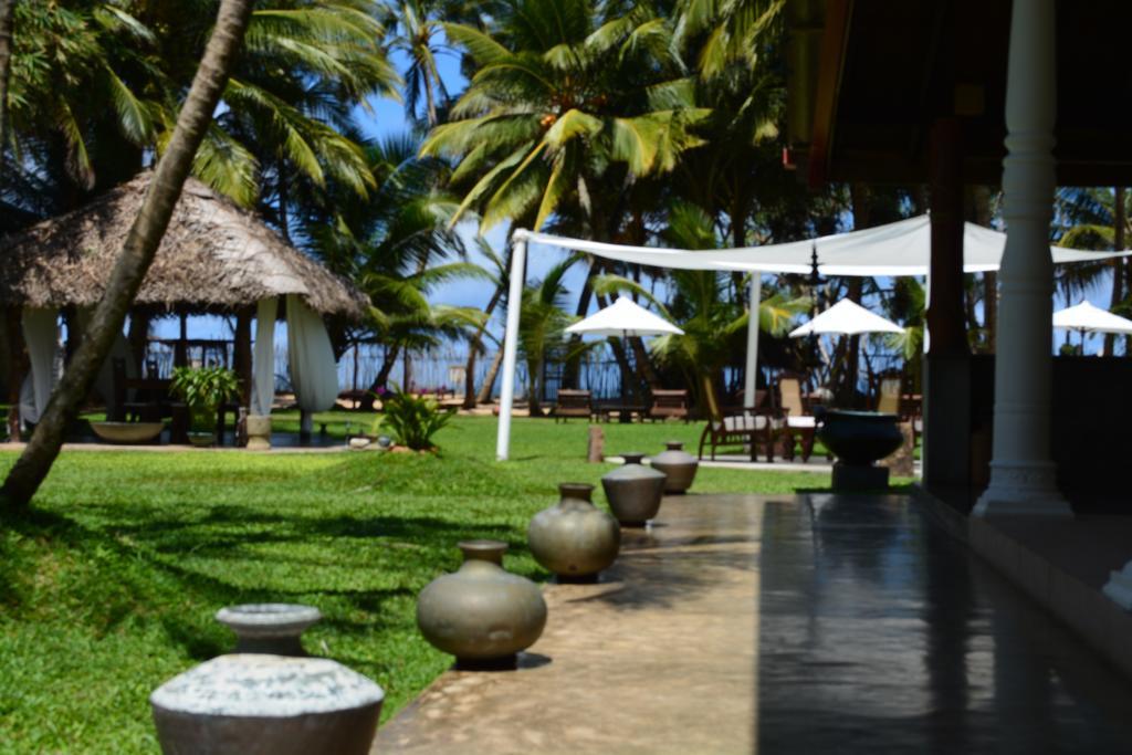 Cocovilla Boutique Resort Bentota Bagian luar foto