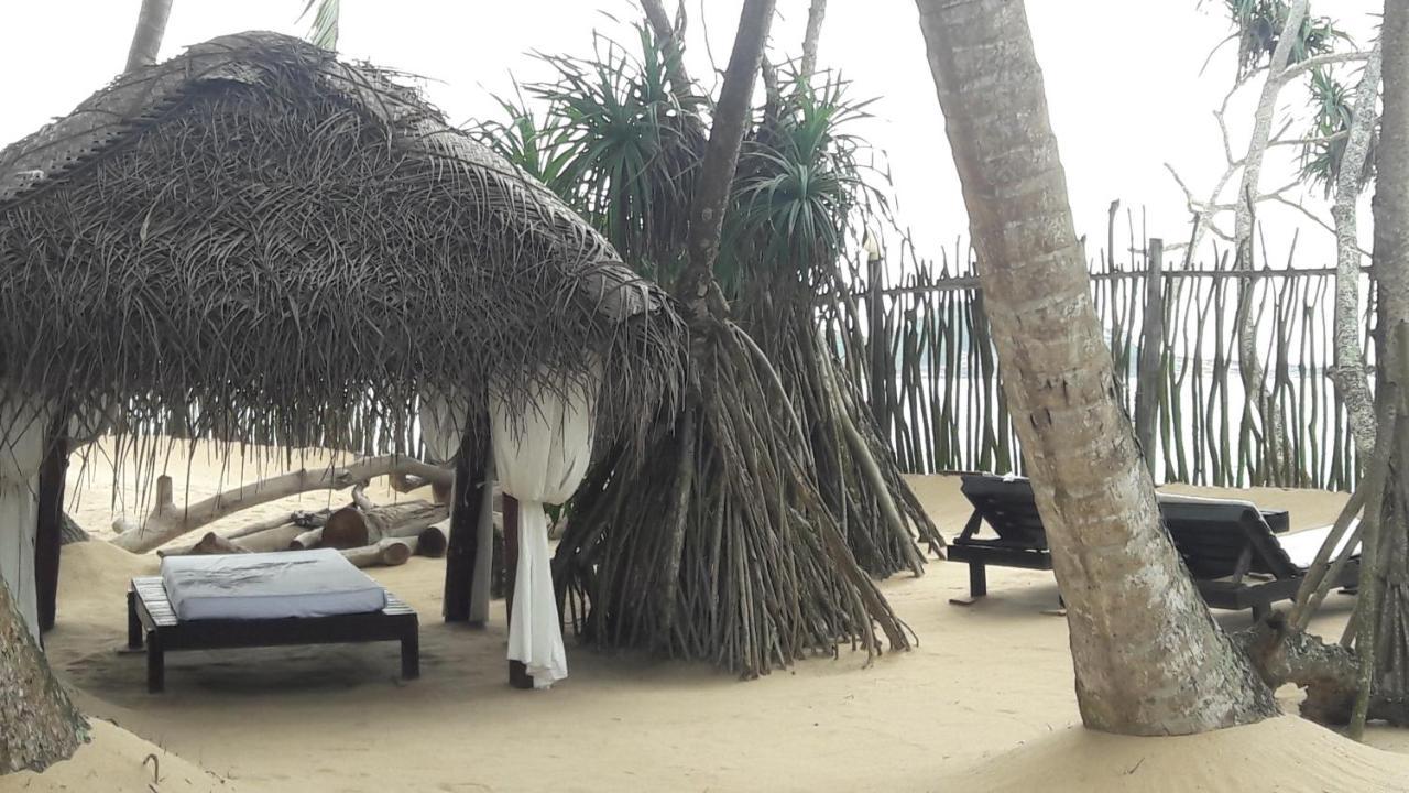 Cocovilla Boutique Resort Bentota Bagian luar foto