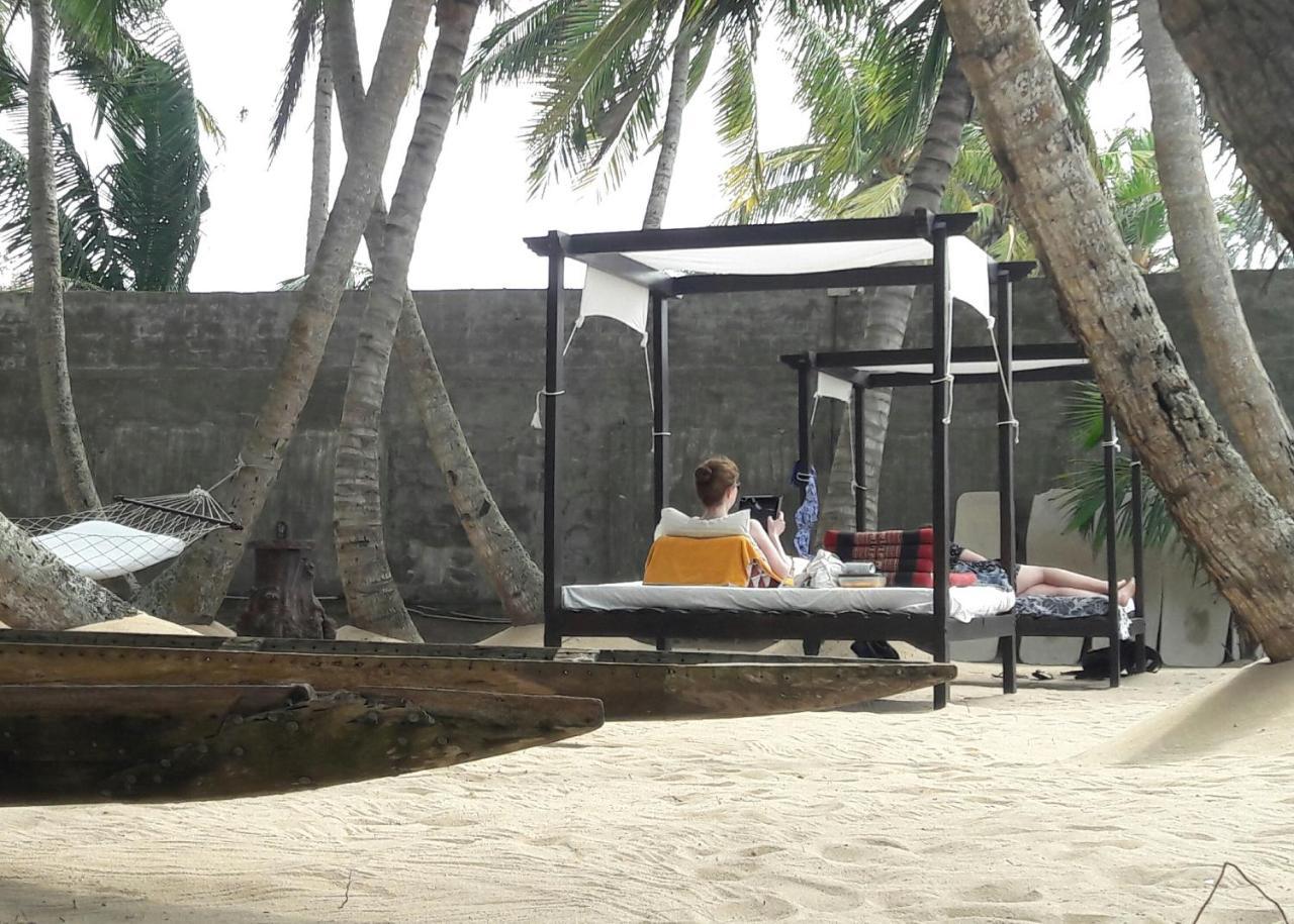 Cocovilla Boutique Resort Bentota Bagian luar foto