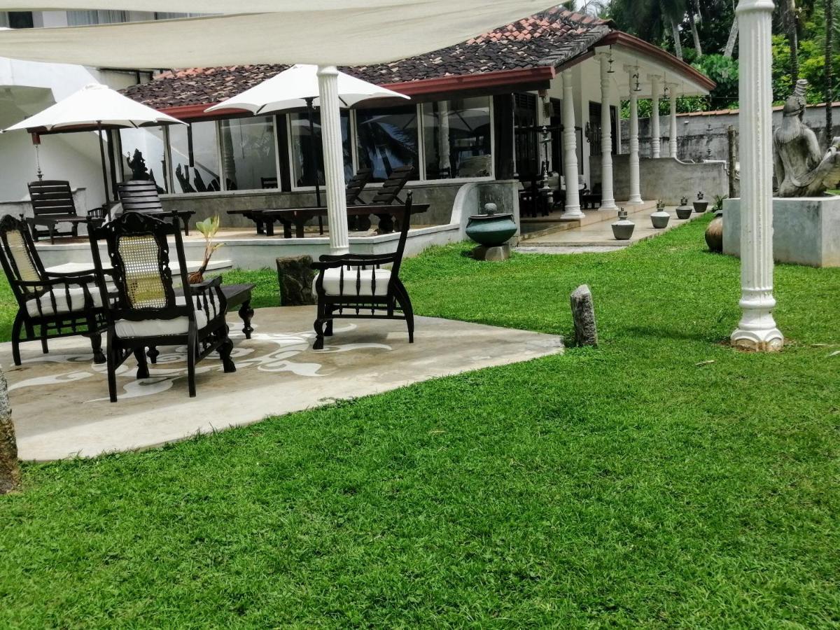 Cocovilla Boutique Resort Bentota Bagian luar foto